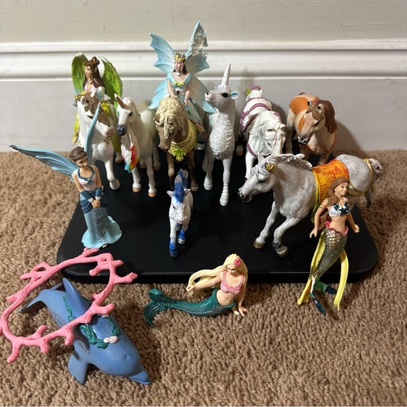 Lot Of Schleich Bayala Retired Horses Unicorns Fairies Dolphin Mermaid